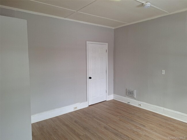 Building Photo - 69 Greenkill Ave
