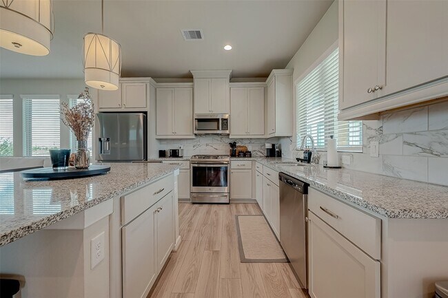 Building Photo - 7659 Green Bulrush Wy