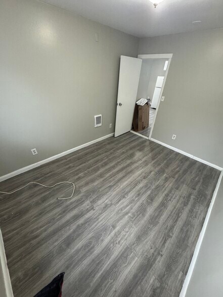 Building Photo - 19 Dillon Rd