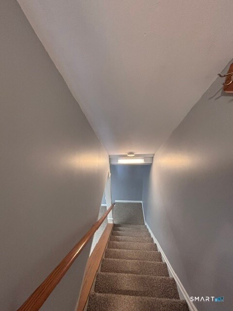Building Photo - 14 Carriage Path N