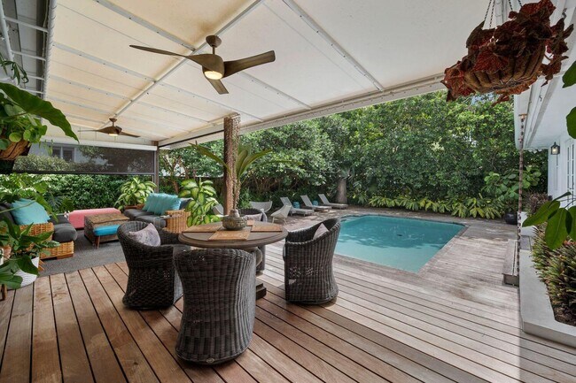 Building Photo - 302 NW 16th St