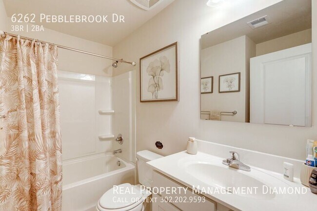 Building Photo - 6262 Pebblebrook Dr