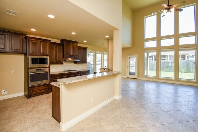 Building Photo - 2530 River Ridge