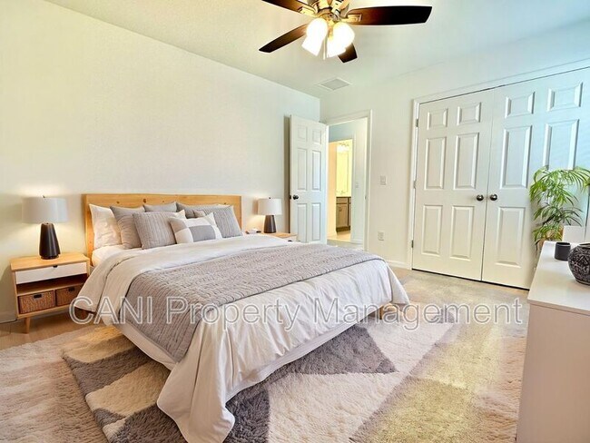 Building Photo - 1192 Happy Frst Lp