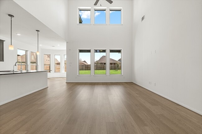 Building Photo - 2610 Glacier Pt Dr