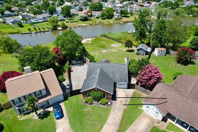 Building Photo - 1120 Revelstroke Ct