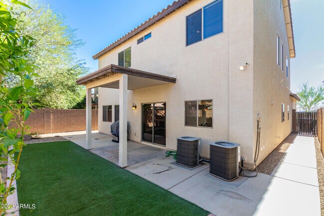 Building Photo - 11932 W El Cortez Pl