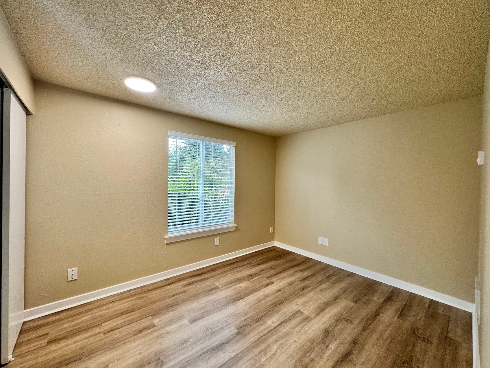 Building Photo - 5026 S 58th St