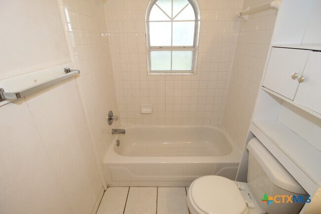 Building Photo - 4209 Adobe Dr