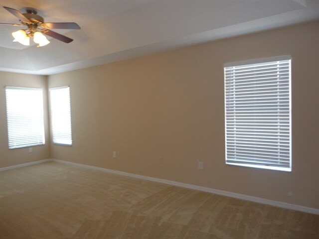 Building Photo - 8218 Canary Canyon Way