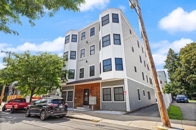 Building Photo - 208 Spencer Ave