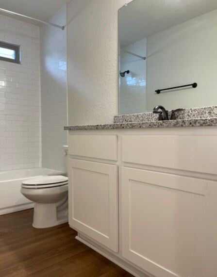 Building Photo - 2206 Sandlewood Cv