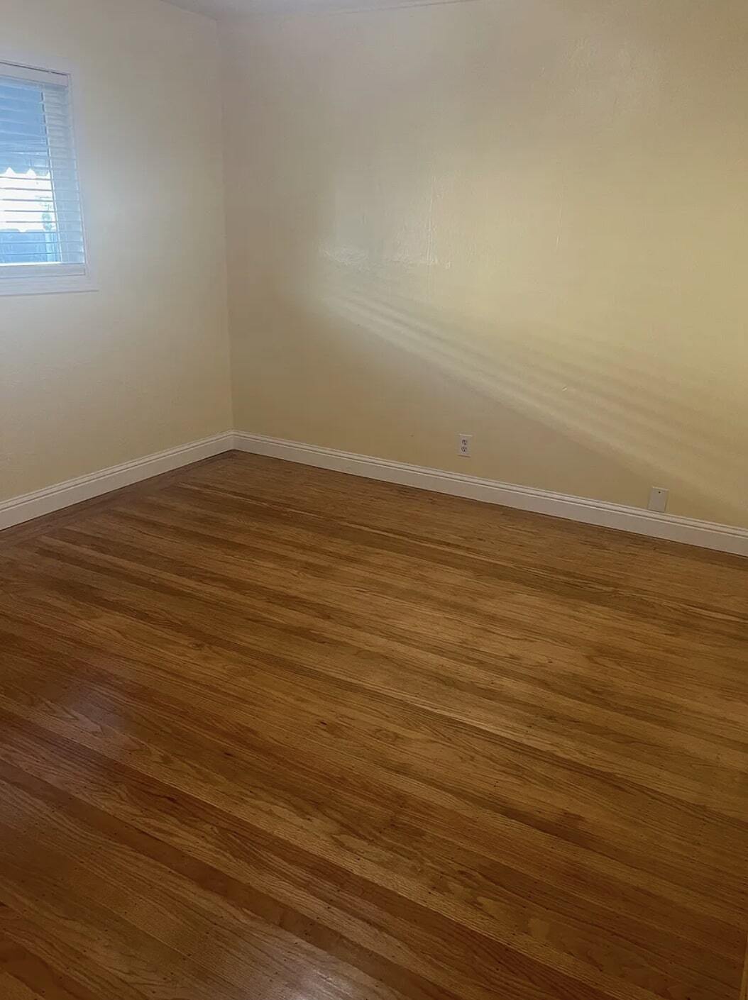 Building Photo - 2285 Pulgas Ave