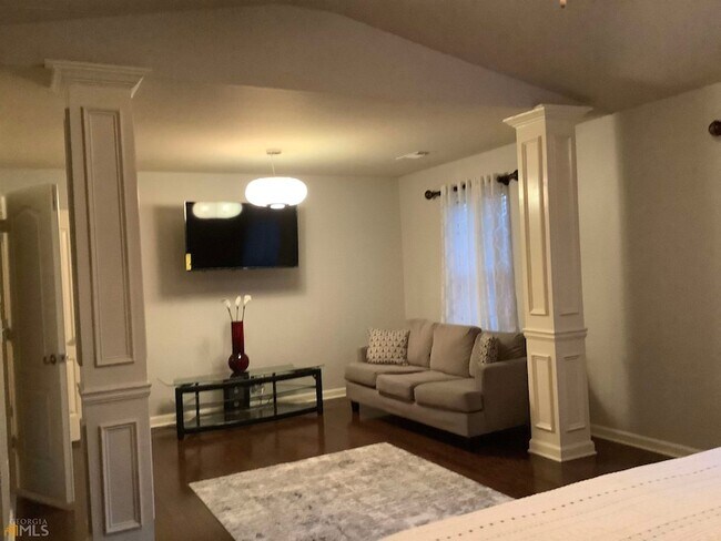 Building Photo - 1519 Creek Bend Ln NW