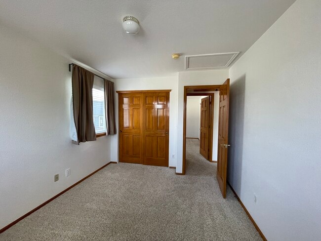 Building Photo - 3126 Gardenia Way