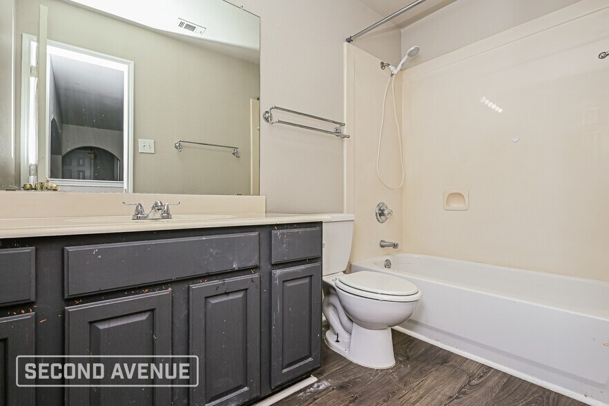 Building Photo - 5313 Hayloft Ct