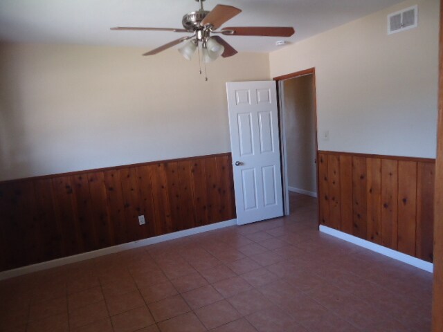 Building Photo - 5555 Dorothy Dr