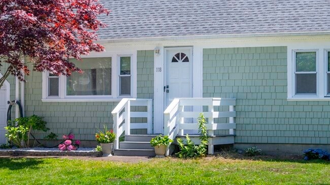 Primary Photo - 118 Walton Ave