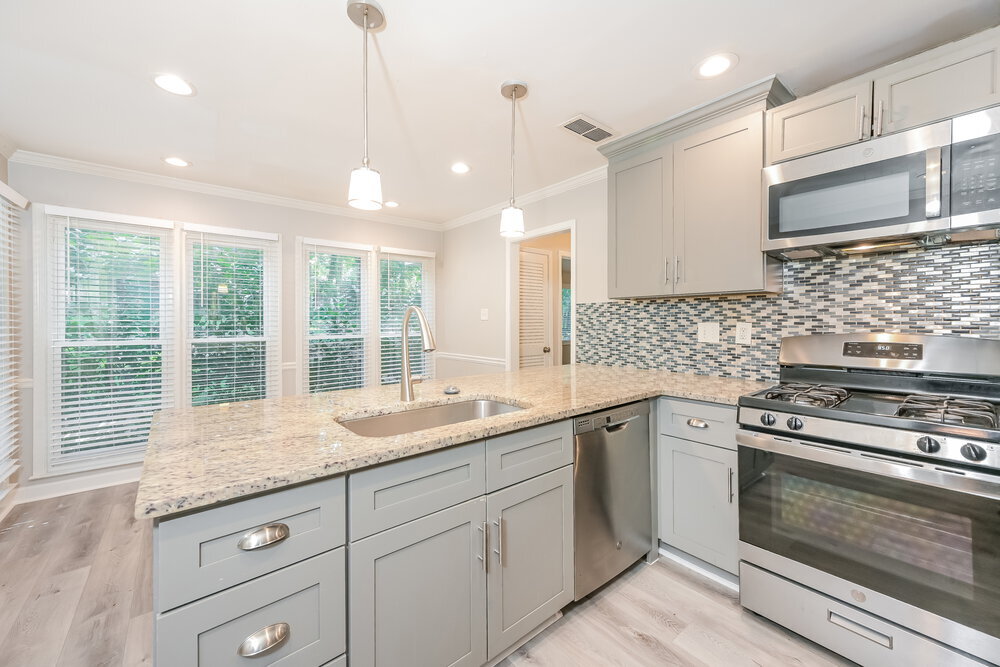 Building Photo - 2570 Broadmoor Ct