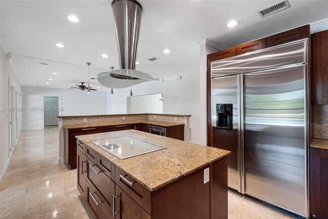 Building Photo - 11301 SW 91 Ave