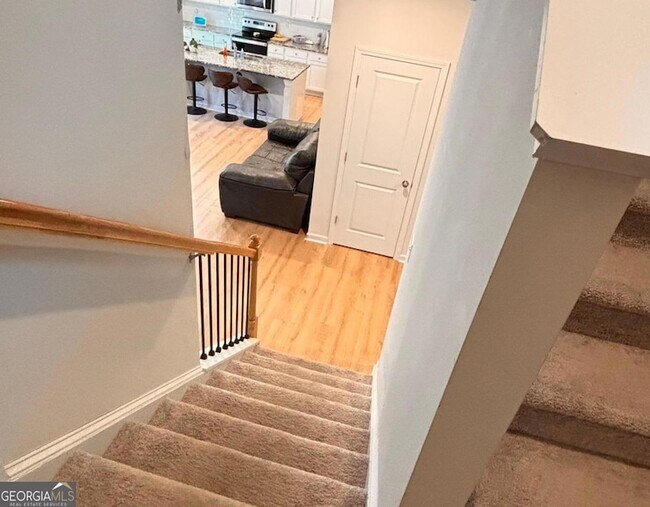 Building Photo - 110 Summit Pointe Ln