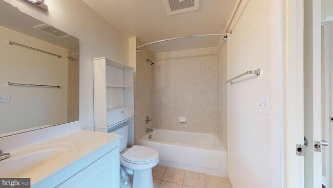 Building Photo - 350 G St SW