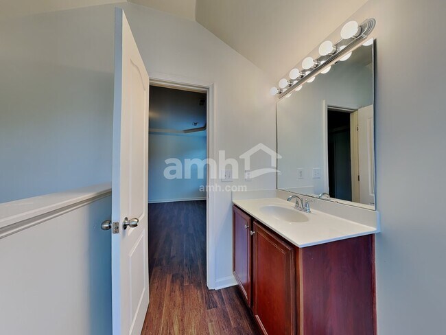 Building Photo - 4314 Tealeaf Dr