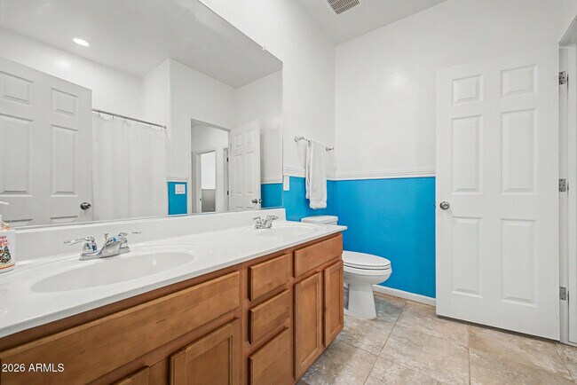 Building Photo - 3514 E Cowboy Cove Trail