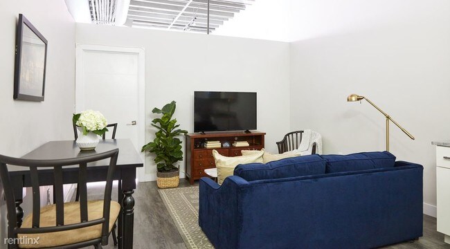 Building Photo - 10440 Swift Stream Pl