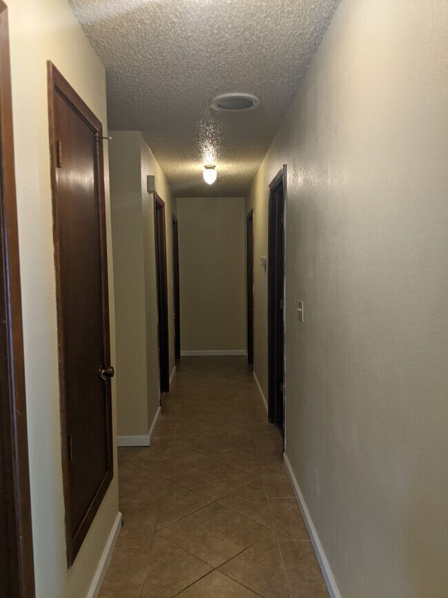 Building Photo - 3409 Mission Arch Dr