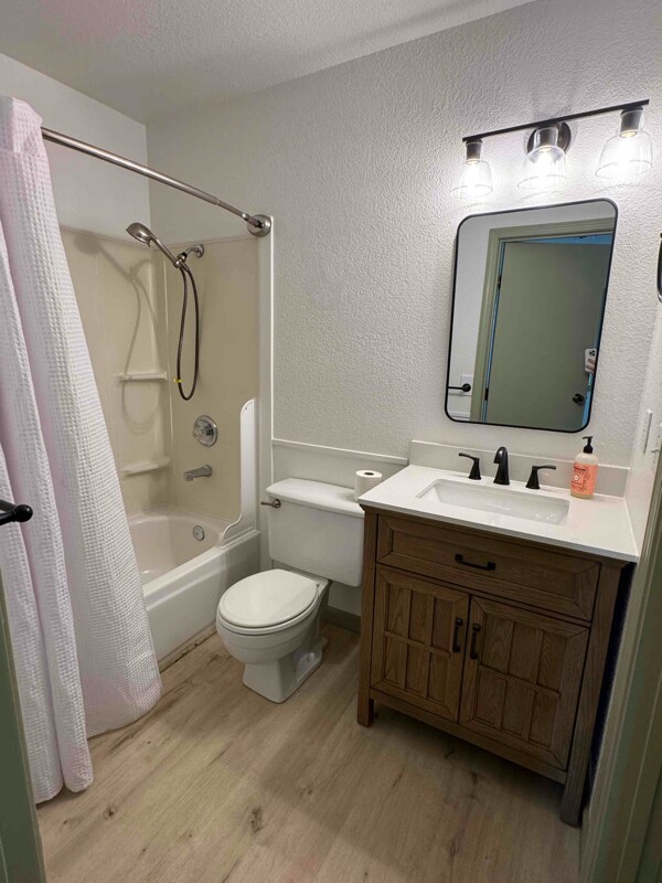 Building Photo - 8810 Washburn St