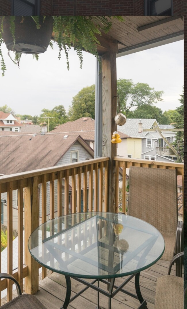 Back porch area - 806 Carpenter Ave