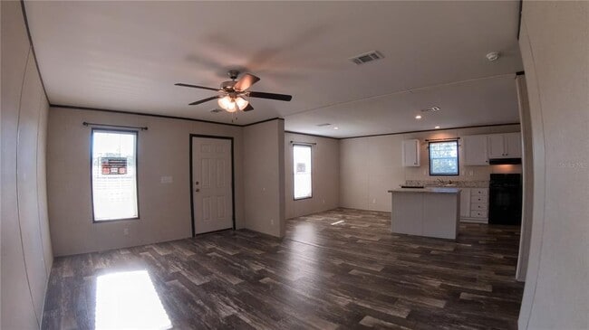 Building Photo - 9722 Scepter Ave