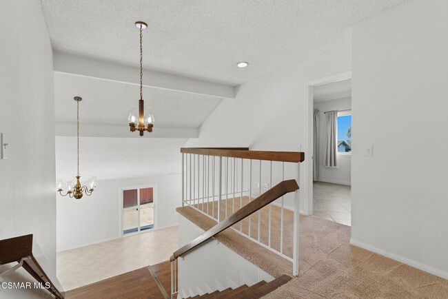 Building Photo - 1239 Honeysuckle Ct