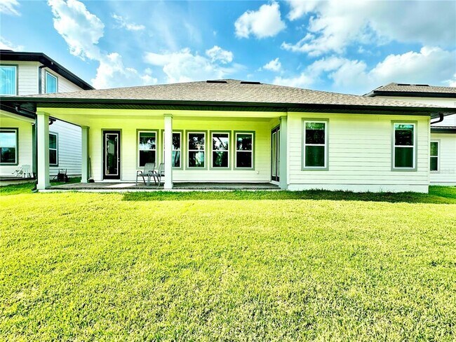 Building Photo - 17552 Lake Star Rd