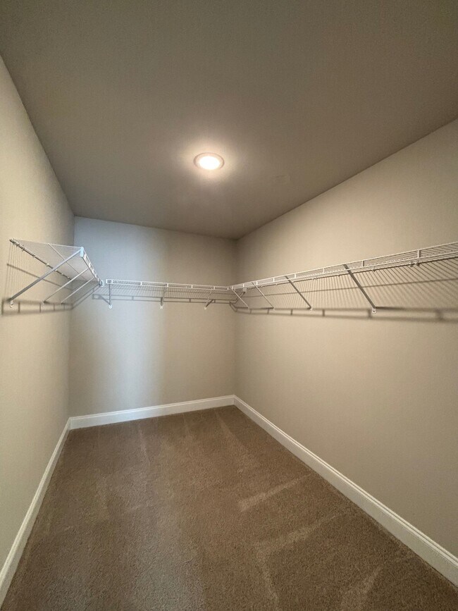 Building Photo - 28 Silk Oak Dr