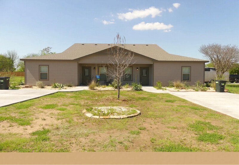 Building Photo - 101 Capps St