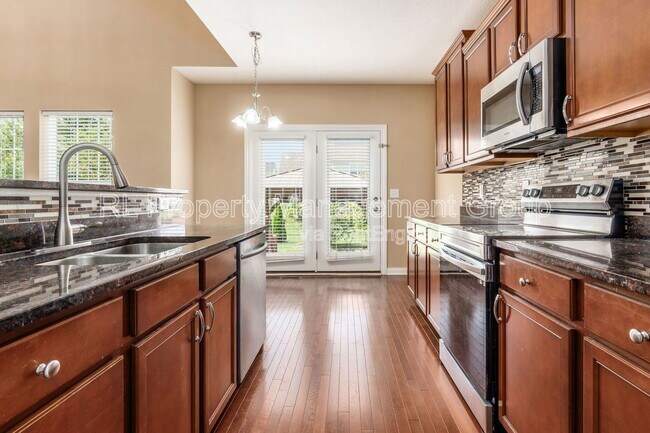 Building Photo - 10327 Indigo Dr