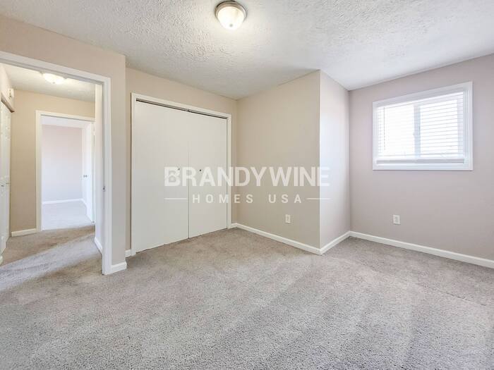 Building Photo - 605 Woods Crossing Ln