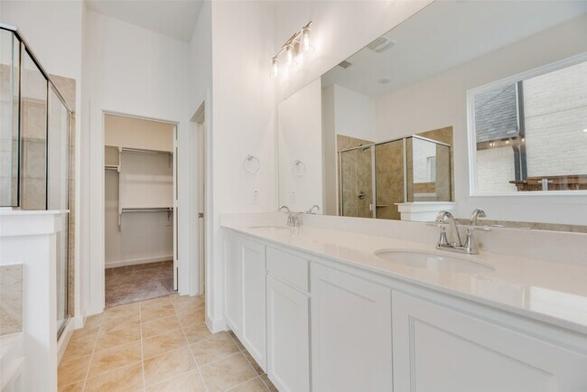 Building Photo - 15543 Fringe Tree Rd