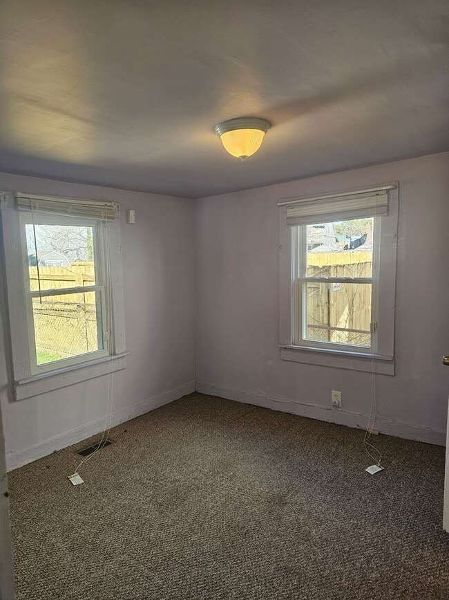 Building Photo - 966 Ave I