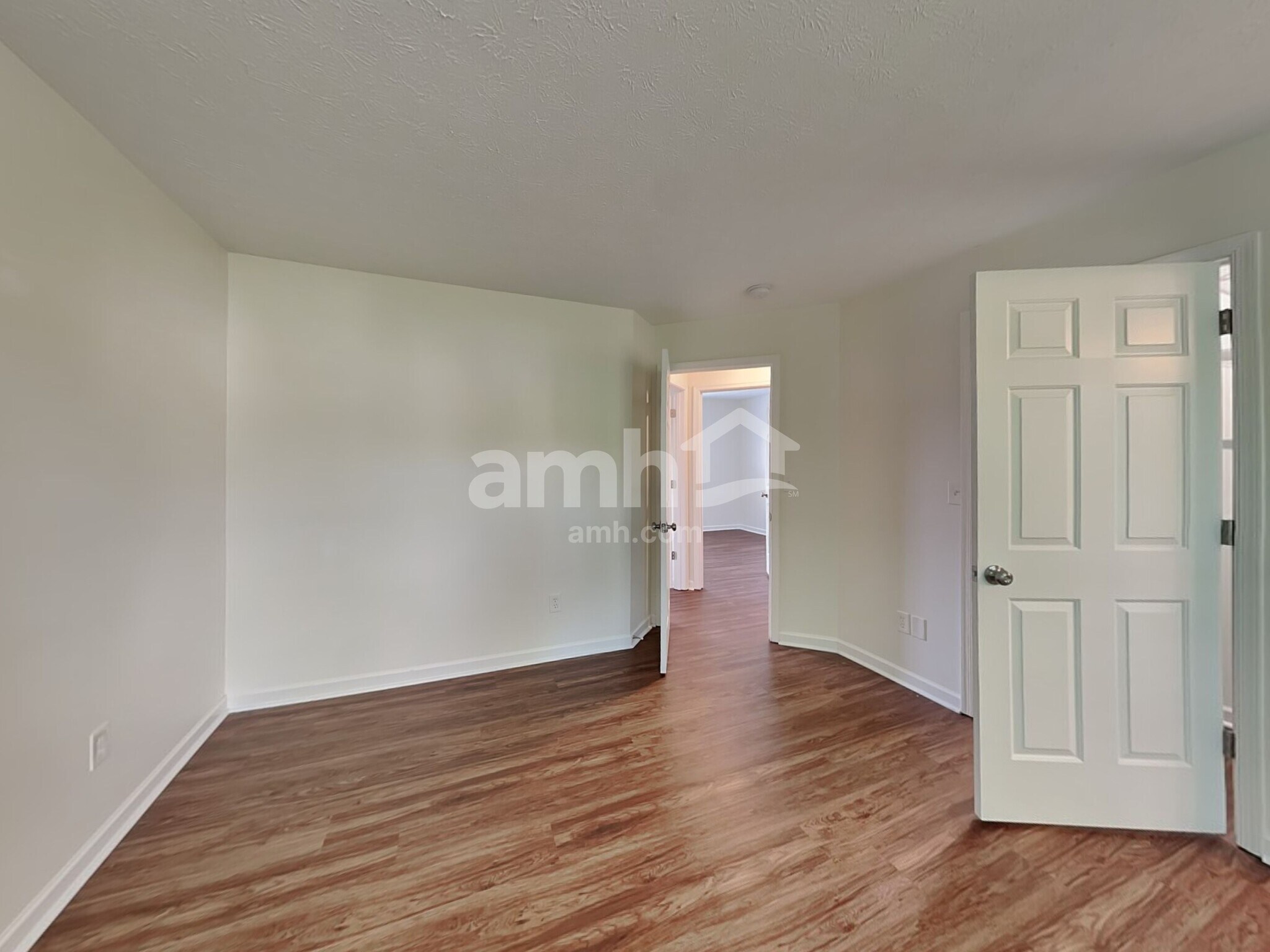 Building Photo - 466 Indian Lake Dr