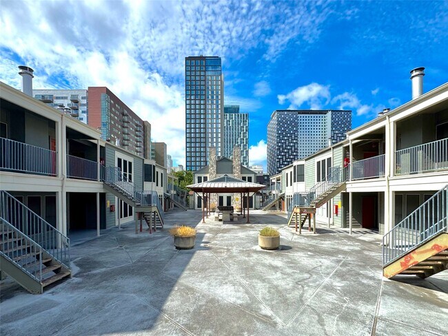 Building Photo - 2529 Rio Grande St