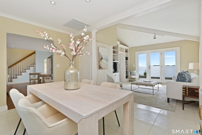 Building Photo - 34 Shorehaven Rd