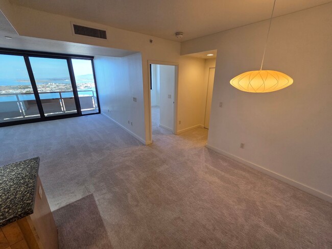 Building Photo - Immaculate Contemporary Living in Kaka‘ako- 2 bedroom, 2 bathroom, 2 covered parking stall, and I...