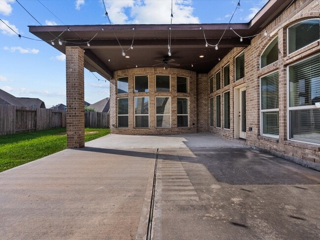 Building Photo - 2524 Davis Prairie Ln