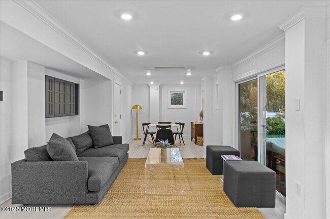 Building Photo - 382 Western Ave