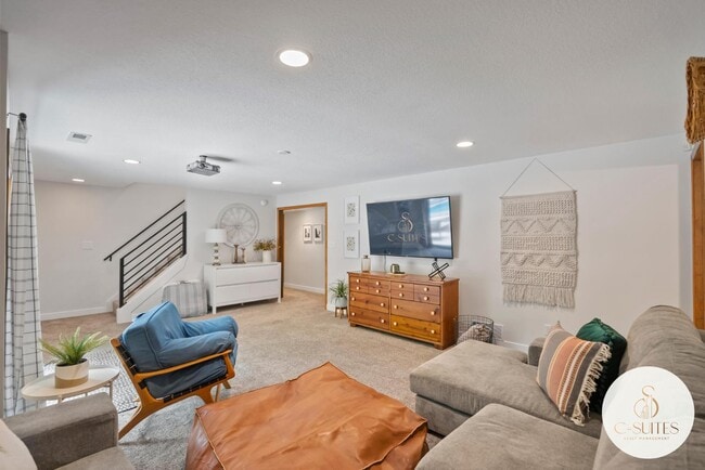 Building Photo - 1709 NW 33rd Pl