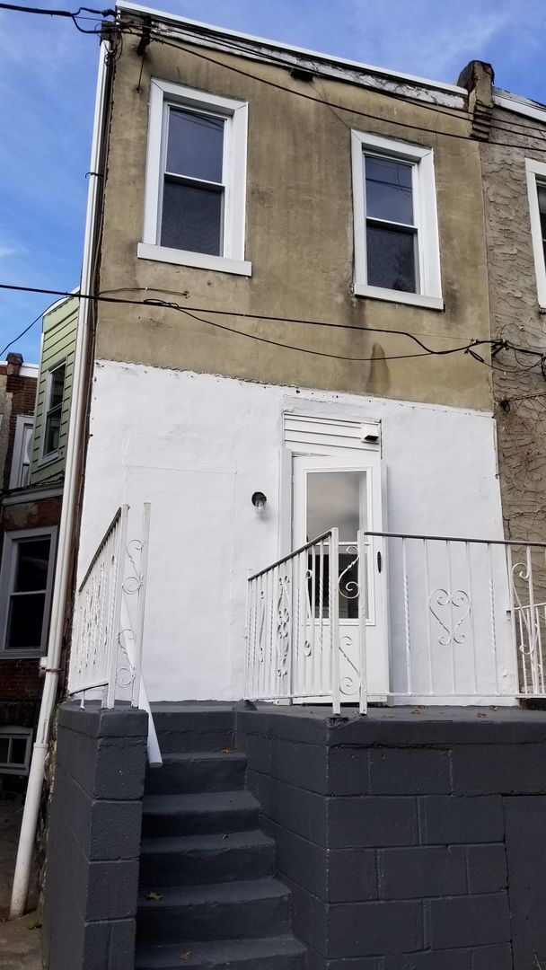 Building Photo - 5346 Webster St