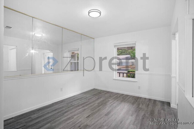 Building Photo - 6829 Shadydale Dr